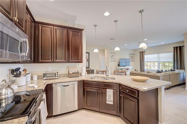 8540 Violeta ST 202, Estero, FL 34135