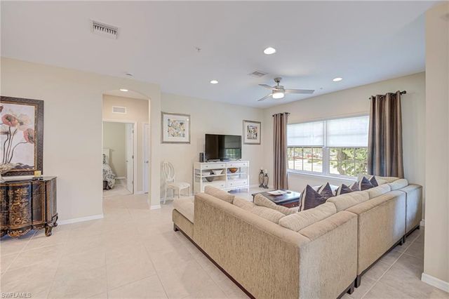 8540 Violeta ST 202, Estero, FL 34135