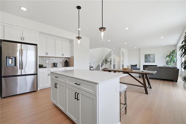 1512 SE Bailey Farms Parkway, Lee's Summit, MO 64081