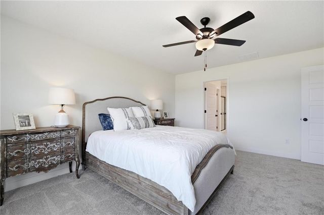 1512 SE Bailey Farms Parkway, Lee's Summit, MO 64081