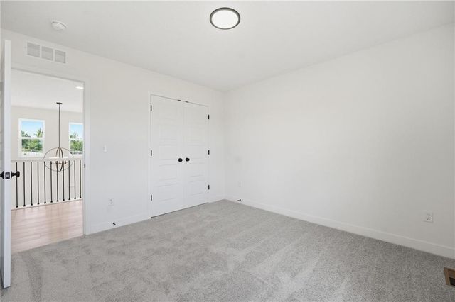 1512 SE Bailey Farms Parkway, Lee's Summit, MO 64081