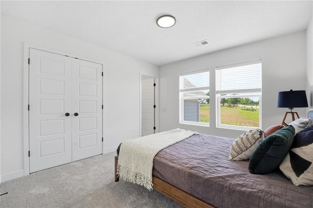 1512 SE Bailey Farms Parkway, Lee's Summit, MO 64081