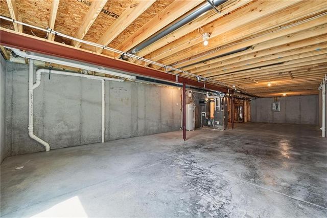 1512 SE Bailey Farms Parkway, Lee's Summit, MO 64081