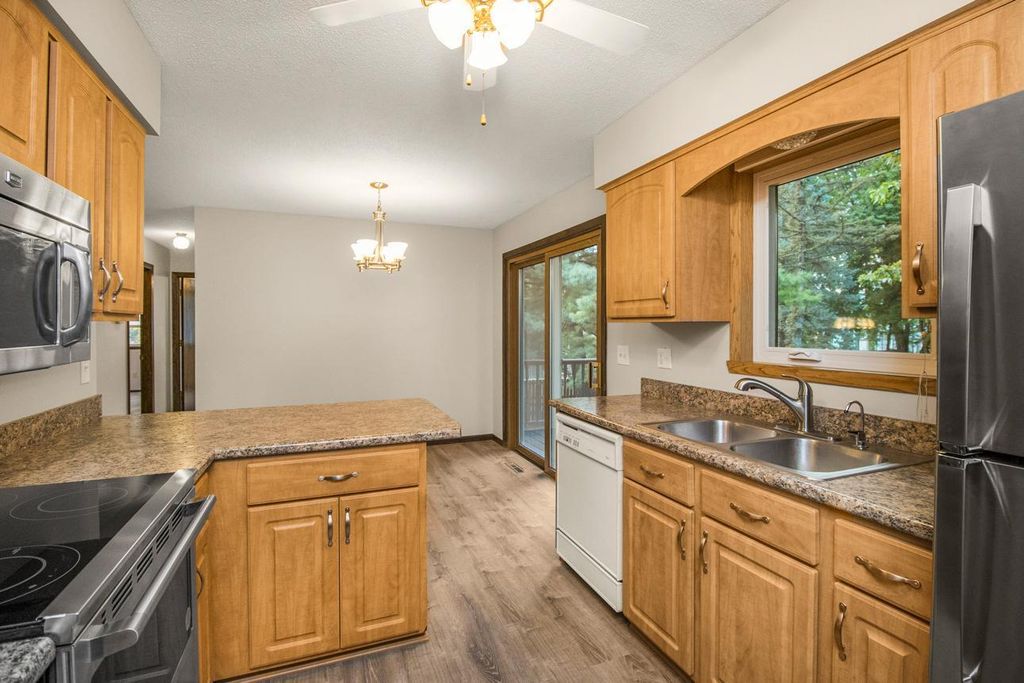 1388 Amaryllis Lane, Eagan, MN 55123 — photo 2