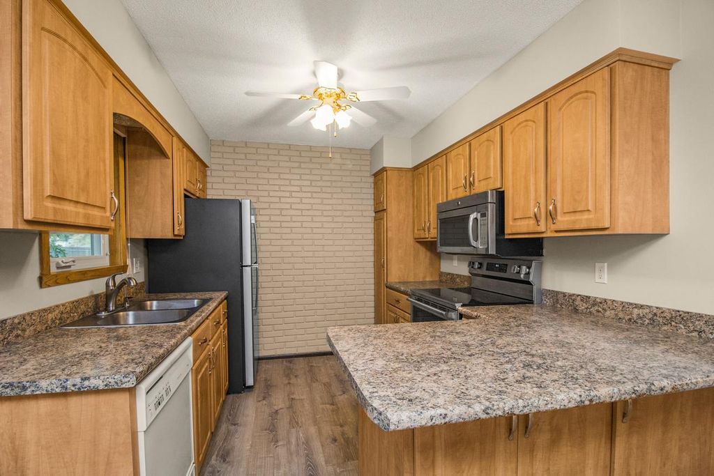 1388 Amaryllis Lane, Eagan, MN 55123 — photo 5