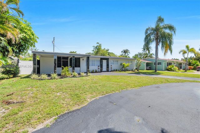 317 NW 27th St, Wilton Manors, FL 33311
