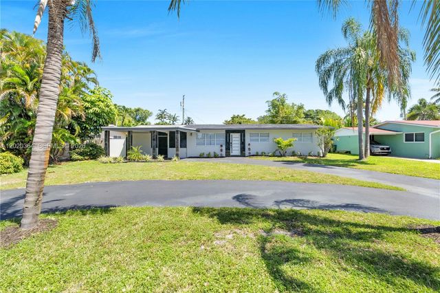 317 NW 27th St, Wilton Manors, FL 33311