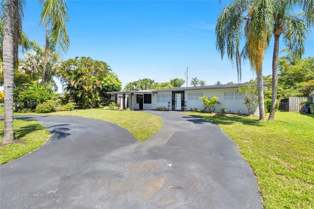 317 NW 27th St, Wilton Manors, FL 33311