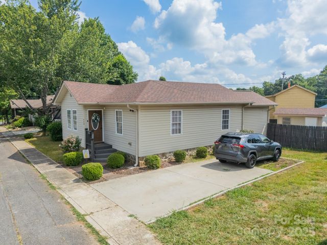448 17th Street, Cramerton, NC 28032