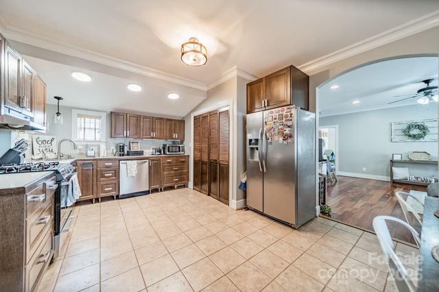 448 17th Street, Cramerton, NC 28032