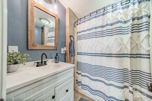448 17th Street, Cramerton, NC 28032