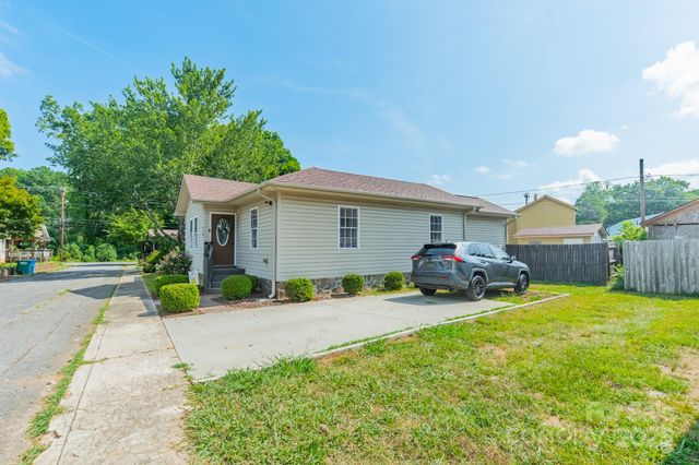 448 17th Street, Cramerton, NC 28032
