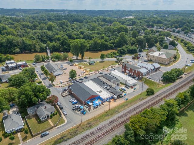 448 17th Street, Cramerton, NC 28032