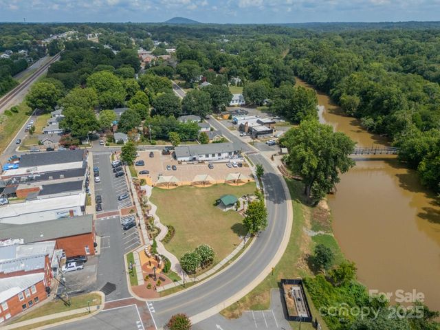 448 17th Street, Cramerton, NC 28032
