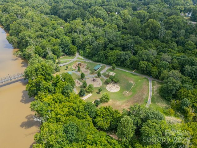 448 17th Street, Cramerton, NC 28032