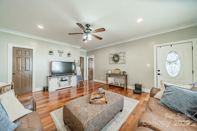 448 17th Street, Cramerton, NC 28032