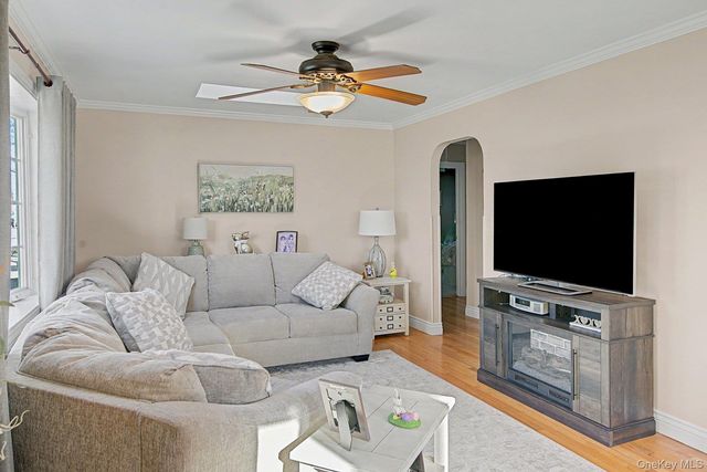 72 Harris Street, Patchogue, NY 11772