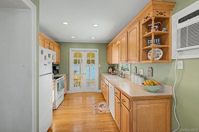 72 Harris Street, Patchogue, NY 11772