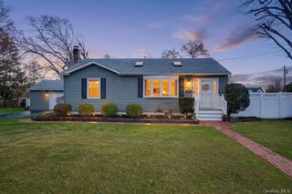 72 Harris Street, Patchogue, NY 11772