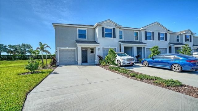 17624 CRESCENT MOON LOOP, Bradenton, FL 34211