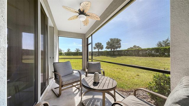 17624 CRESCENT MOON LOOP, Bradenton, FL 34211