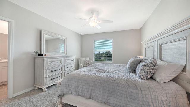 17624 CRESCENT MOON LOOP, Bradenton, FL 34211