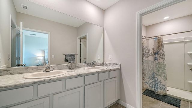17624 CRESCENT MOON LOOP, Bradenton, FL 34211