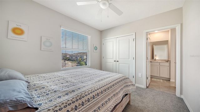 17624 CRESCENT MOON LOOP, Bradenton, FL 34211