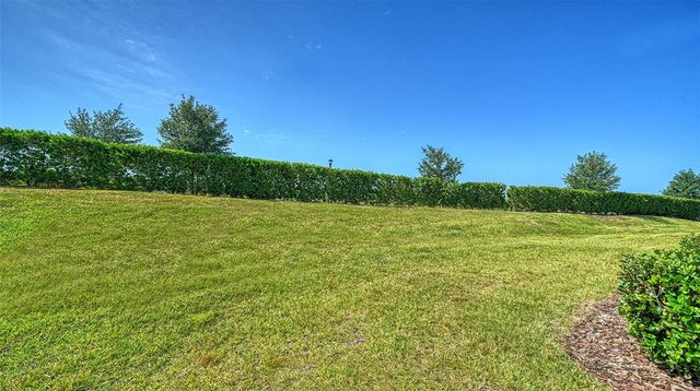 17624 CRESCENT MOON LOOP, Bradenton, FL 34211