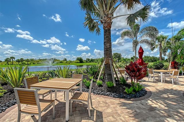 17624 CRESCENT MOON LOOP, Bradenton, FL 34211