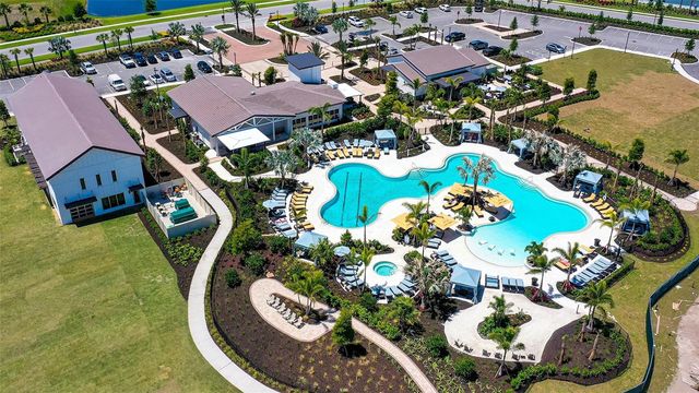 17624 CRESCENT MOON LOOP, Bradenton, FL 34211