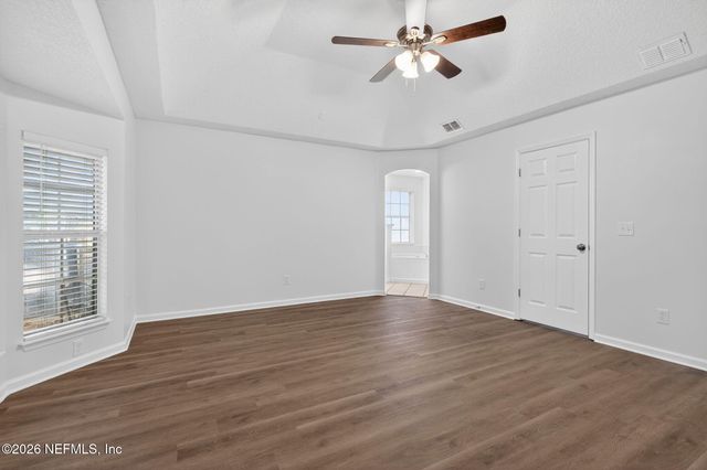 8098 KESWICK Court, Jacksonville, FL 32244