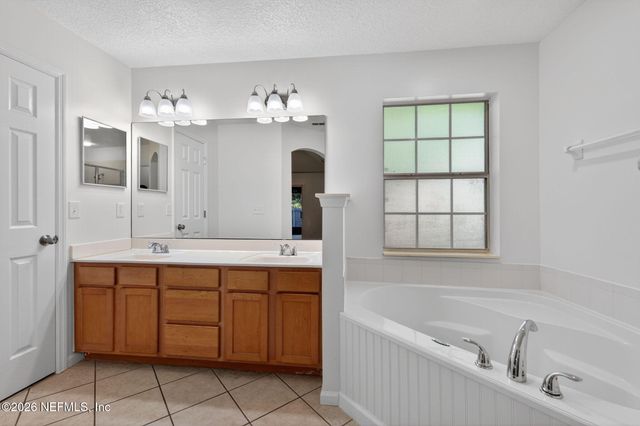 8098 KESWICK Court, Jacksonville, FL 32244