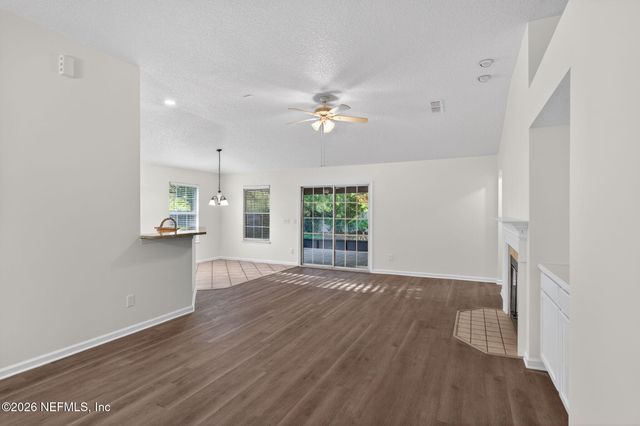 8098 KESWICK Court, Jacksonville, FL 32244