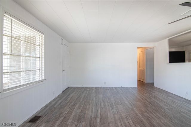 150 Overland TRL, North Fort Myers, FL 33917