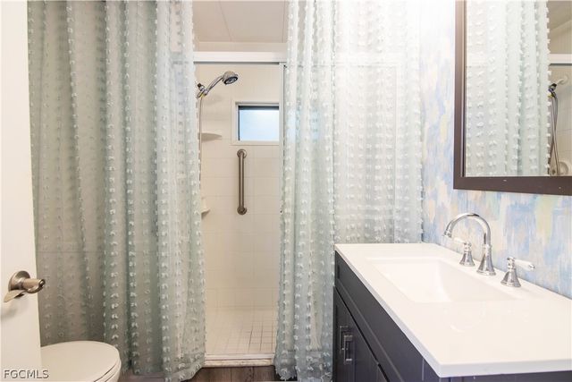 150 Overland TRL, North Fort Myers, FL 33917