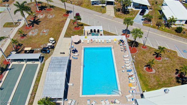 150 Overland TRL, North Fort Myers, FL 33917