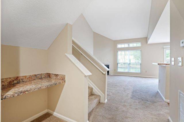 5004 Stratford Pine Lane, Dublin, OH 43016