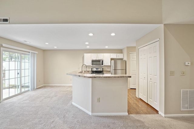 5004 Stratford Pine Lane, Dublin, OH 43016