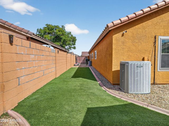 15631 W PORT AU PRINCE Lane, Surprise, AZ 85379