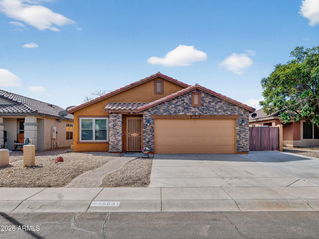 15631 W PORT AU PRINCE Lane, Surprise, AZ 85379