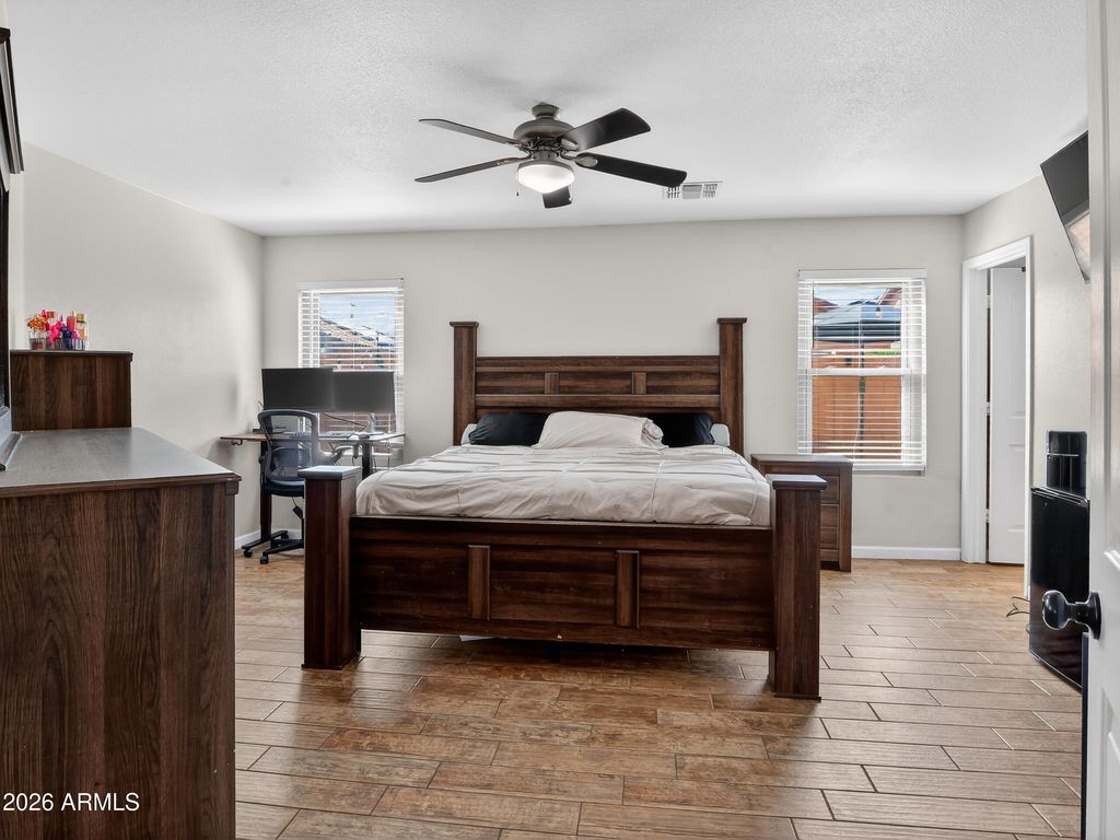 Image 16 of property listing at 15631 W PORT AU PRINCE Lane, Surprise, AZ 85379