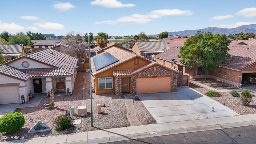 Image 5 of property listing at 15631 W PORT AU PRINCE Lane, Surprise, AZ 85379