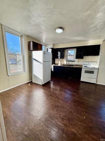 703 E Bond Avenue, Marion, IN 46953