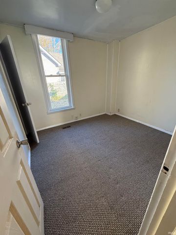 703 E Bond Avenue, Marion, IN 46953