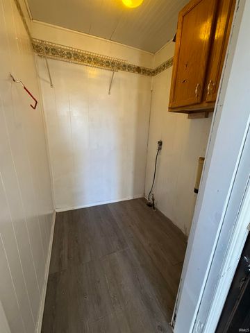 703 E Bond Avenue, Marion, IN 46953