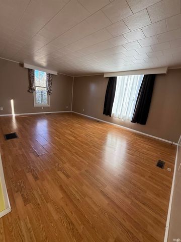 703 E Bond Avenue, Marion, IN 46953