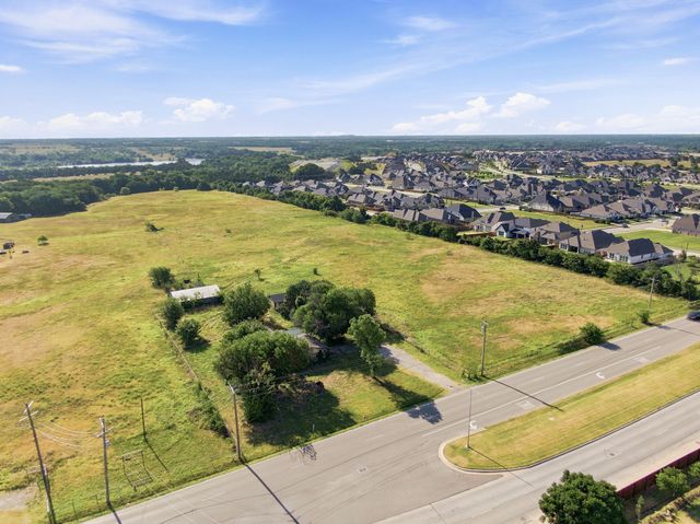 000 S Walnut Grove Road, Midlothian, TX 76065
