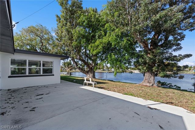 1313 Thompson ST, North Fort Myers, FL 33903