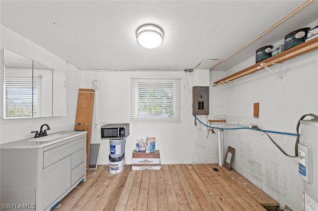 1313 Thompson ST, North Fort Myers, FL 33903